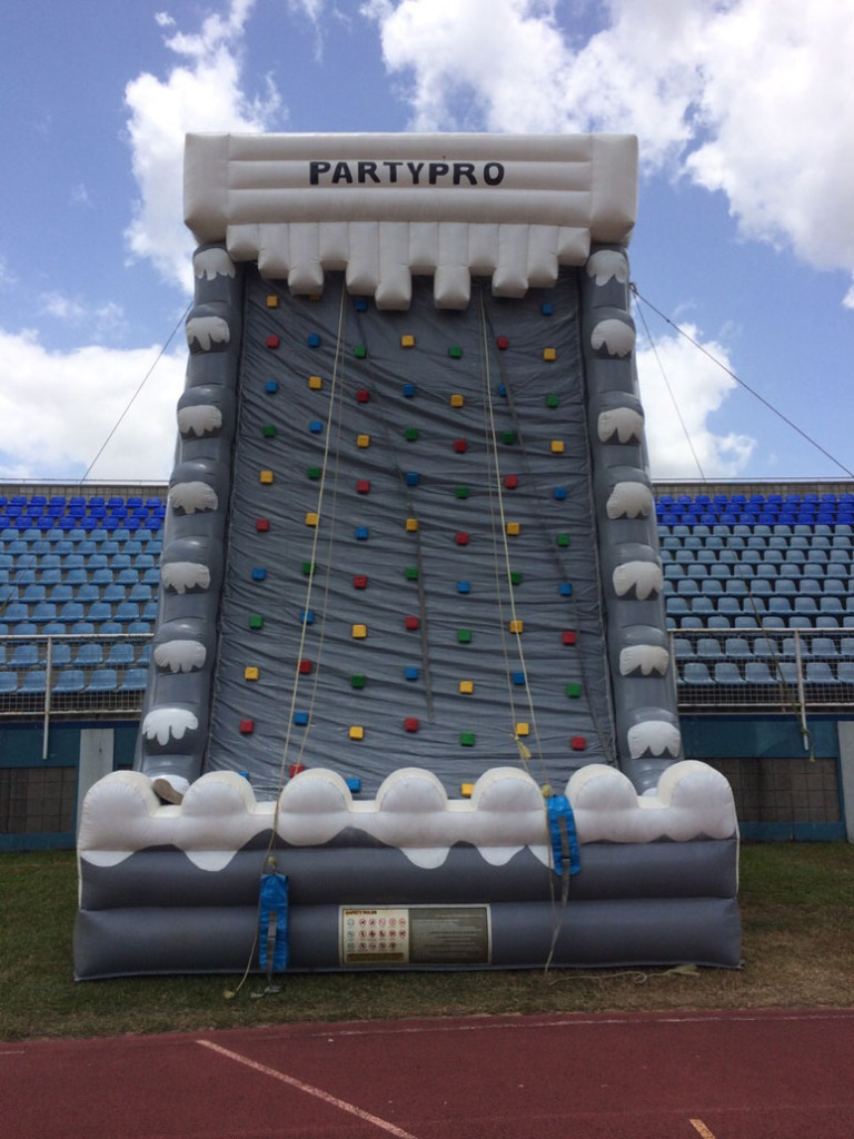 rock-wall-inflatable