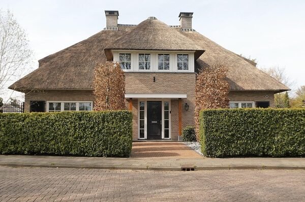 Cost of Commercial Roofing in 2025