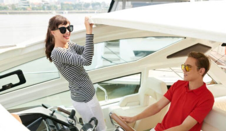 Luxury Boating Experiences